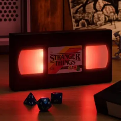 PALADONE Stranger Things Lampka VHS logo