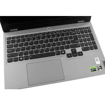 Lenovo LOQ 15 - Ryzen 7 7445HS 15,6
