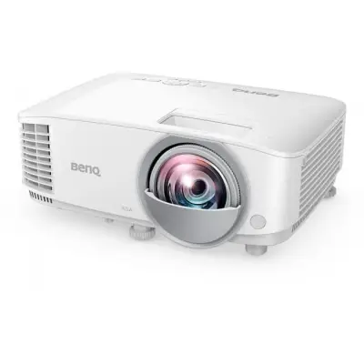 BenQ MX825STH short throw