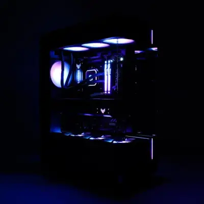 Komputronik Ultimate R790 [E02] Ryzen 7 RTX 5070 Ti 32GB 2TB W11H
