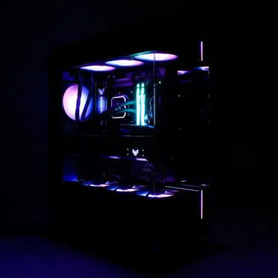 Komputronik Ultimate R790 [J14] Ryzen 7 RX 9070 XT 64GB 2TB W11H